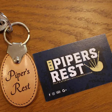 The Piper's Rest * Lettermacaward